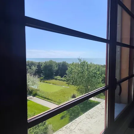 Casa Di Vira Каламброне